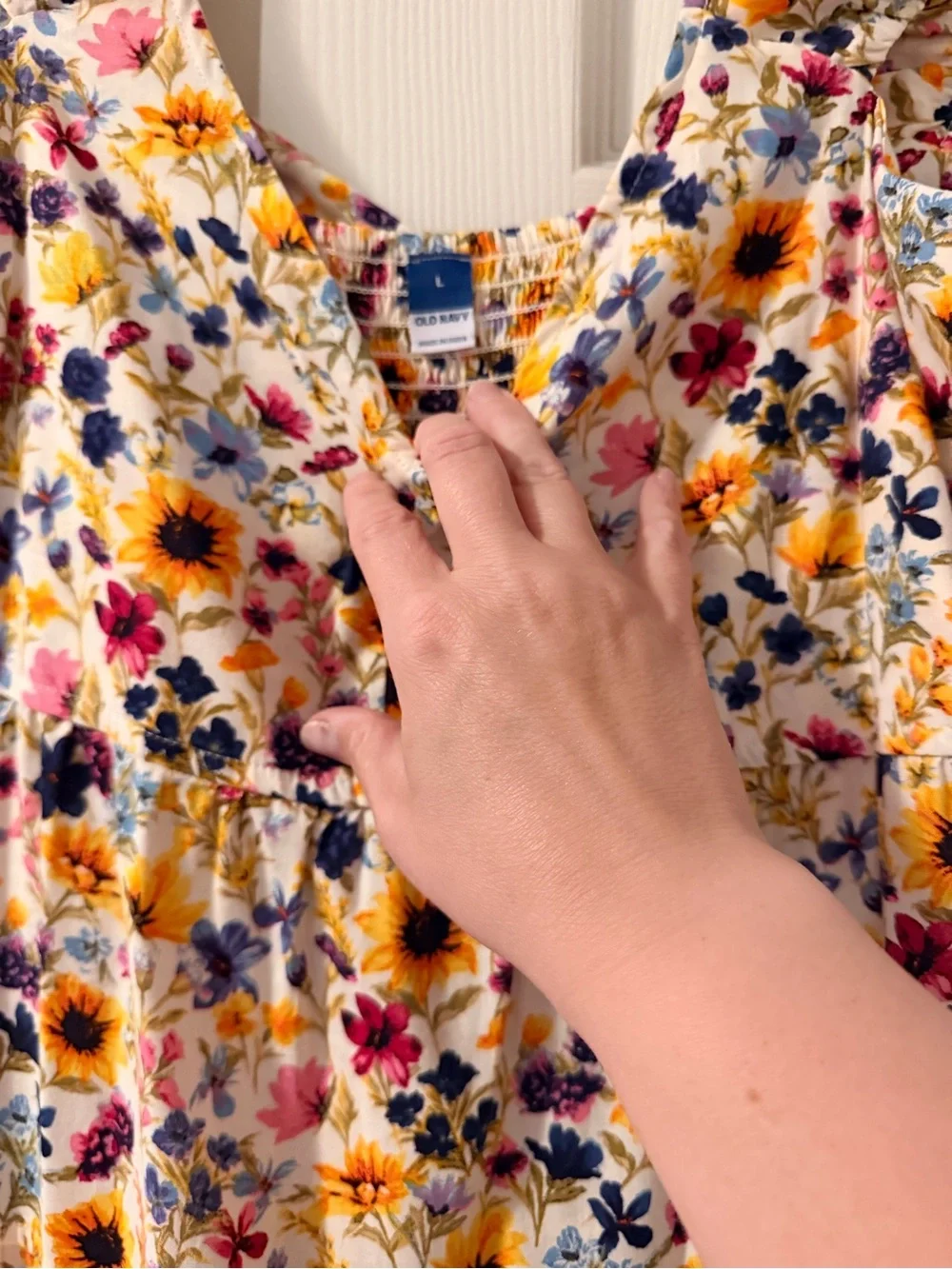 Old Navy Floral Ruffle-Sleeve Women’s maxi dress Yellow & Pink Floral - Picture 5 of 6